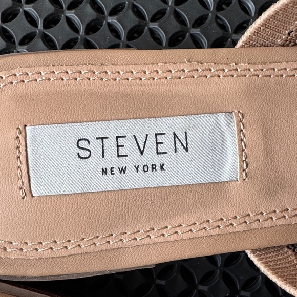 STEVEN New York Leopard Knit Pointed Mules in Tan and Black - Picture 2 of 5